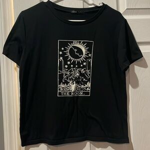 Black Graphic Tee, size M
